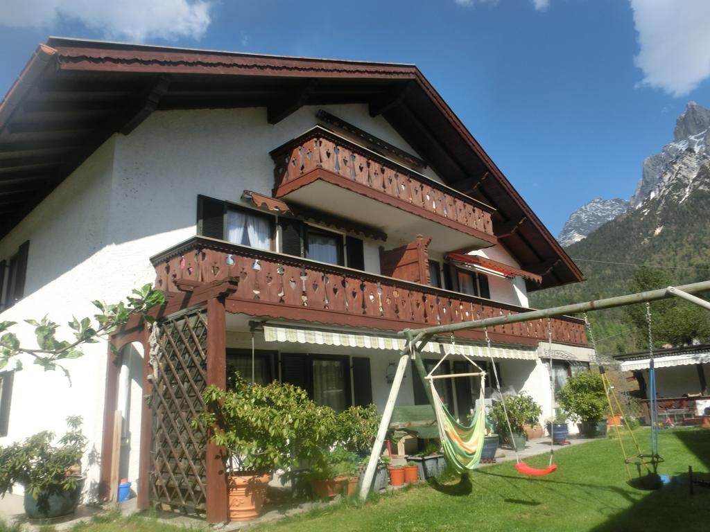 Ferienwohnung Ferienhaus Lipp Mittenwald Exterior foto